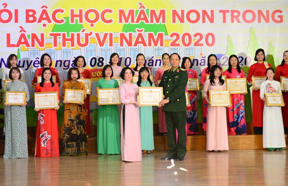 Trao giải Hội thi giáo viên dạy giỏi bậc học mầm non trong quân đội